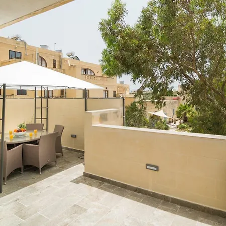 Janique Holiday Xagħra